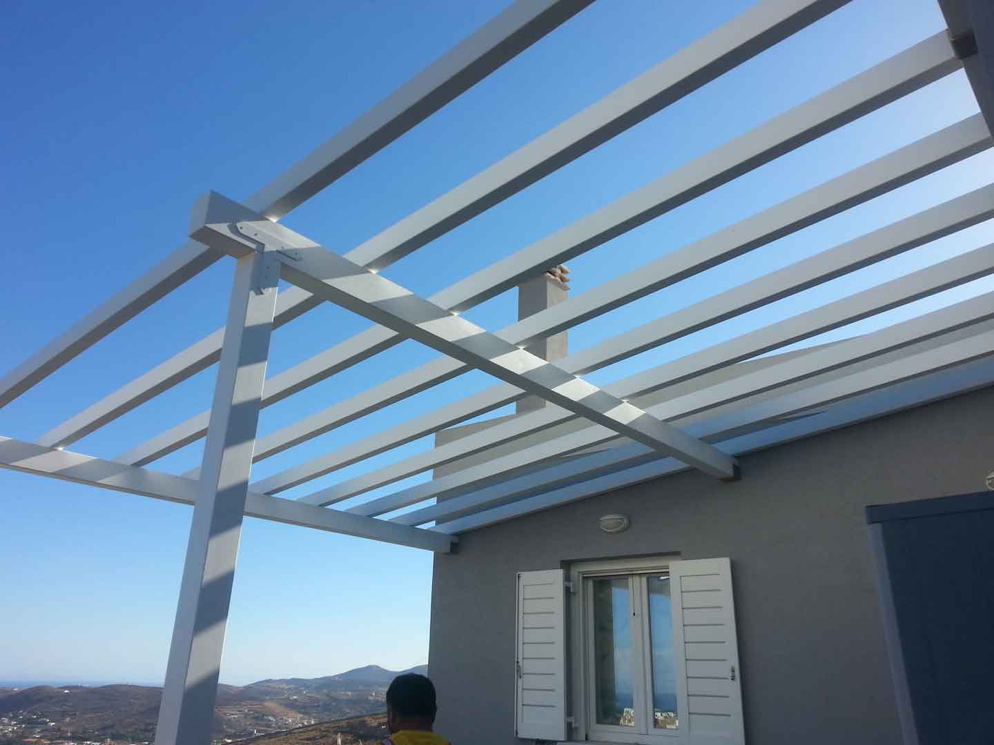 Διαμόρφωση εξωτερικού χώρου Πέργκολα